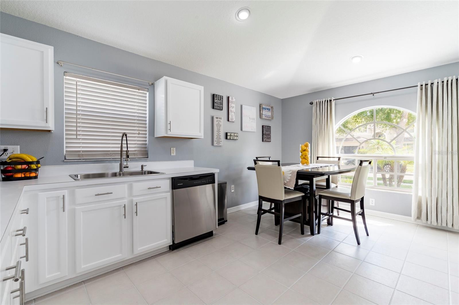 KITCHEN NOOK