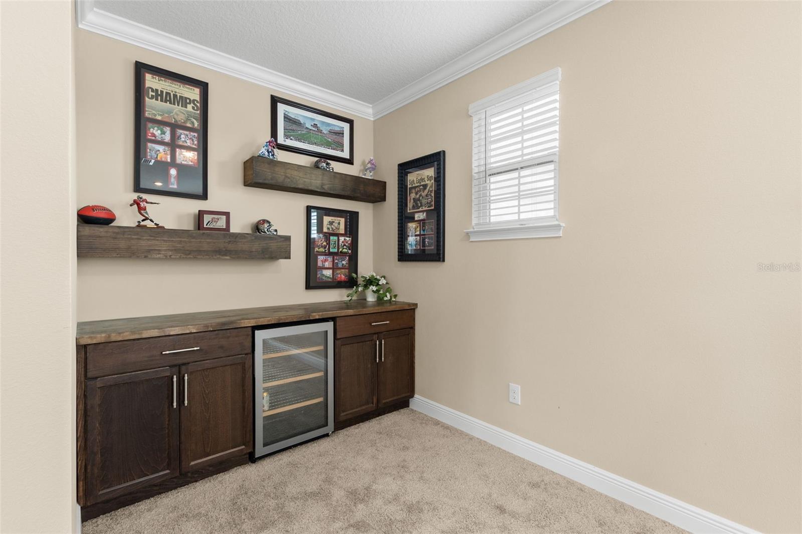 Bonus Room Dry Bar