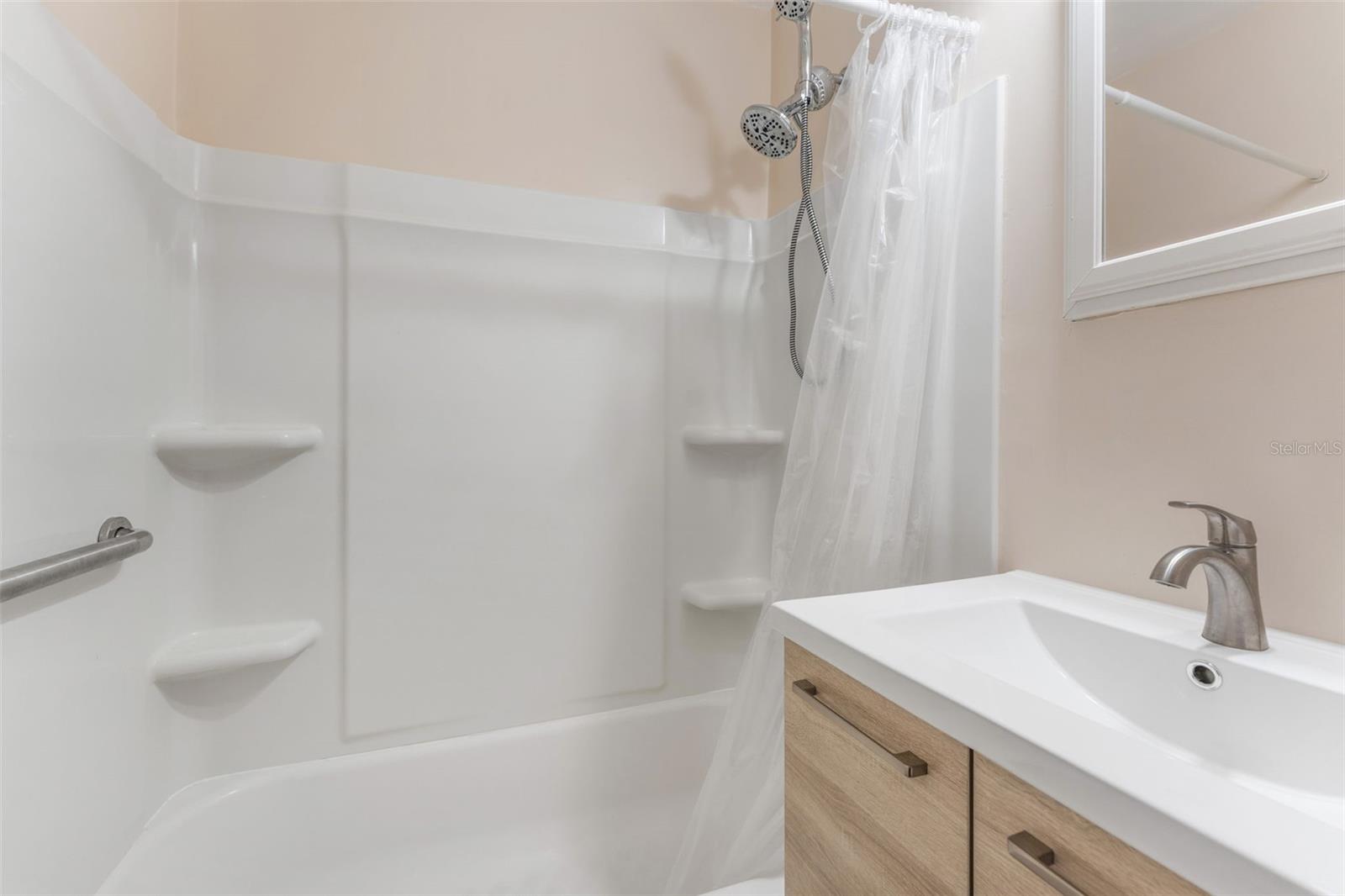 Full bath upstairs