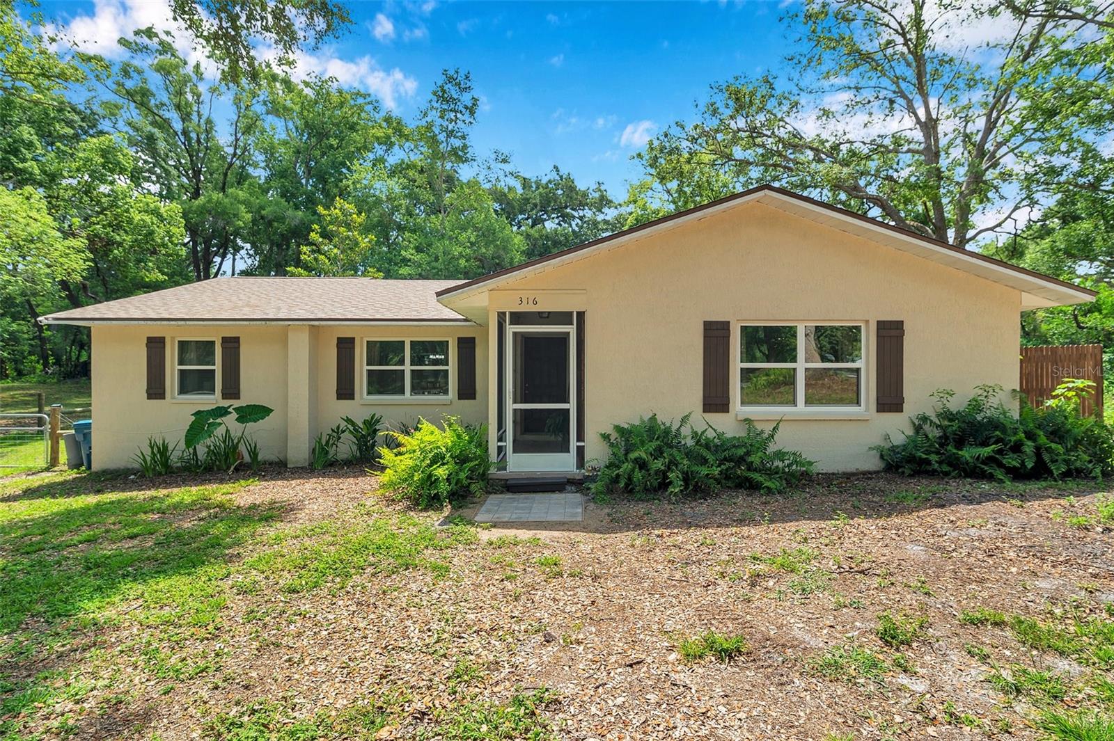 Very well Maintained yard.