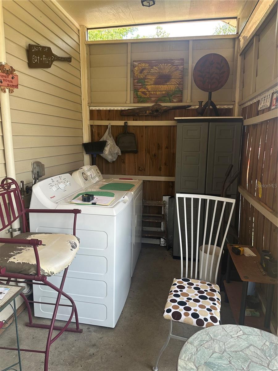 Side porch