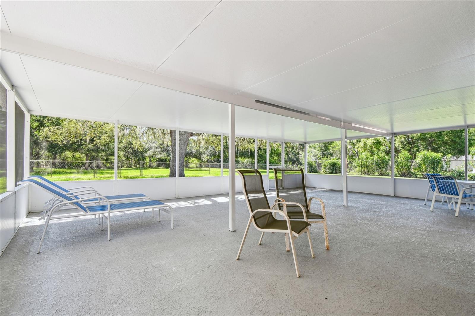 Covered/Screened Lanai with insulated ceiling