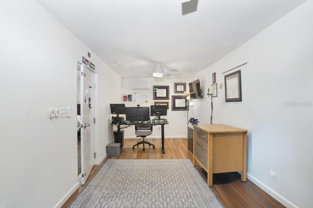 Hurricane Room/Office