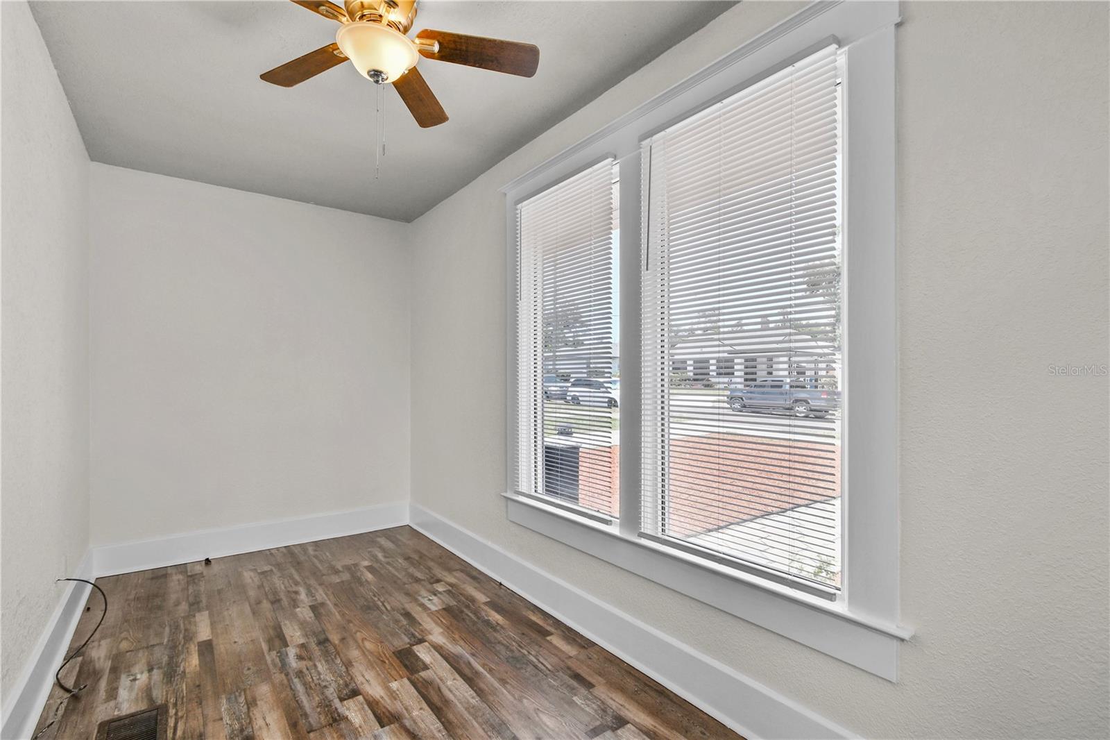 Front sitting room or office