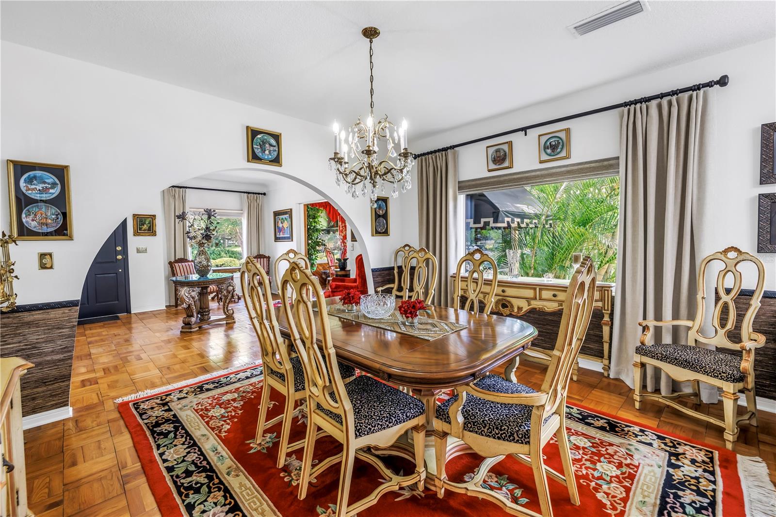 Open floor plan.