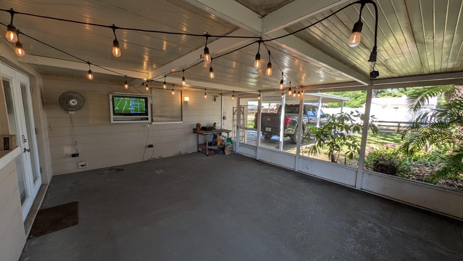 Screened in Florida room porch