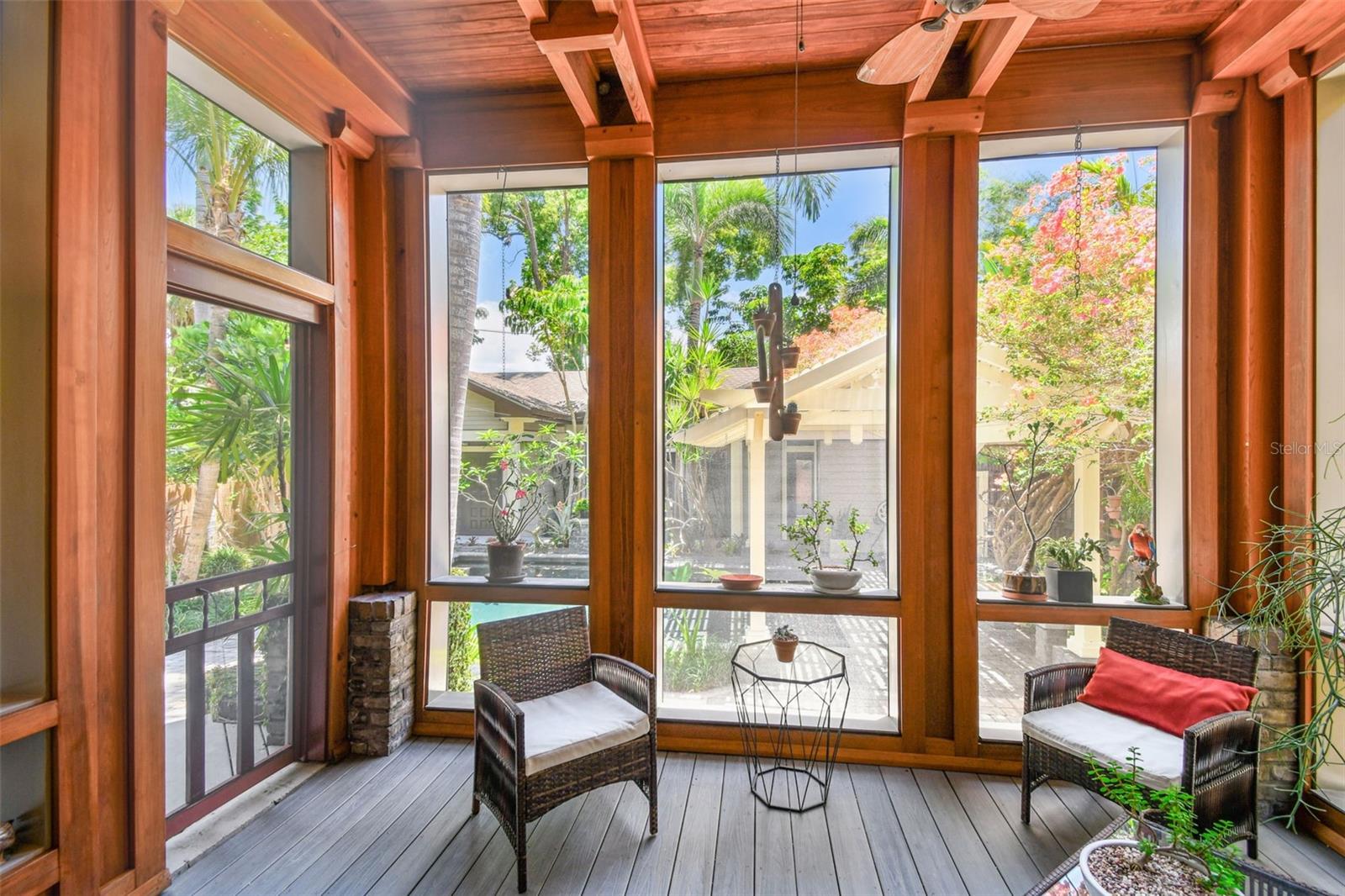 Screened-in Porch off Family Room