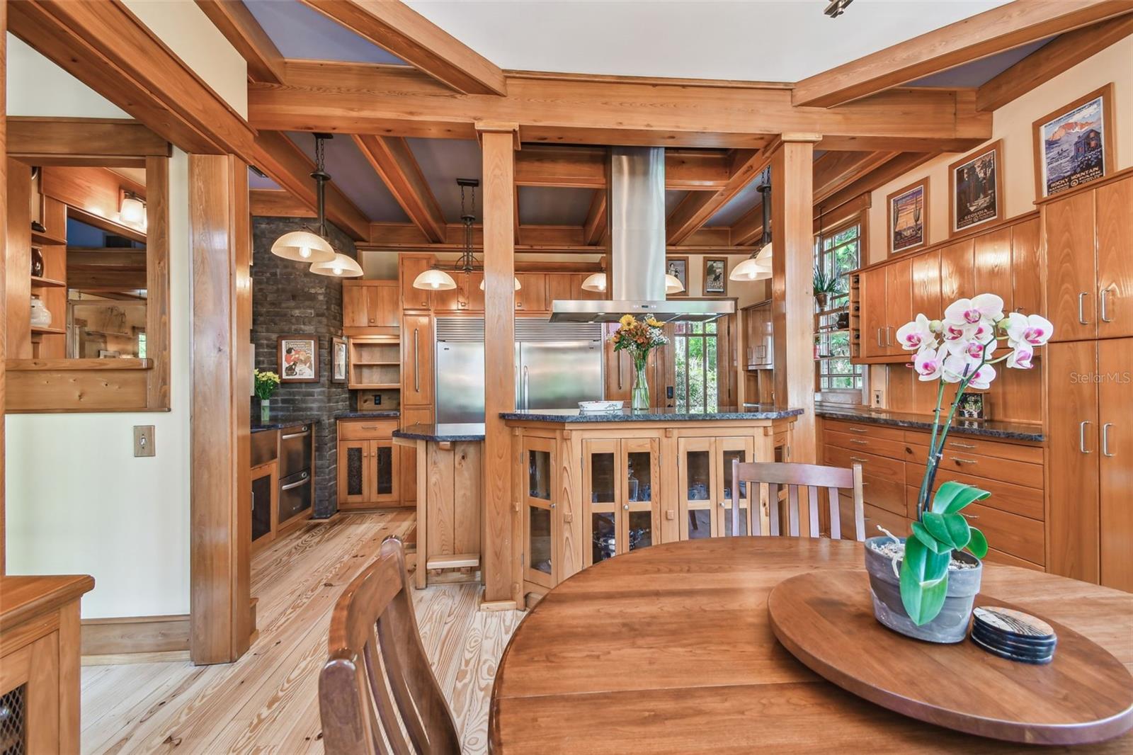 Gourmet Kitchen & Dining Area