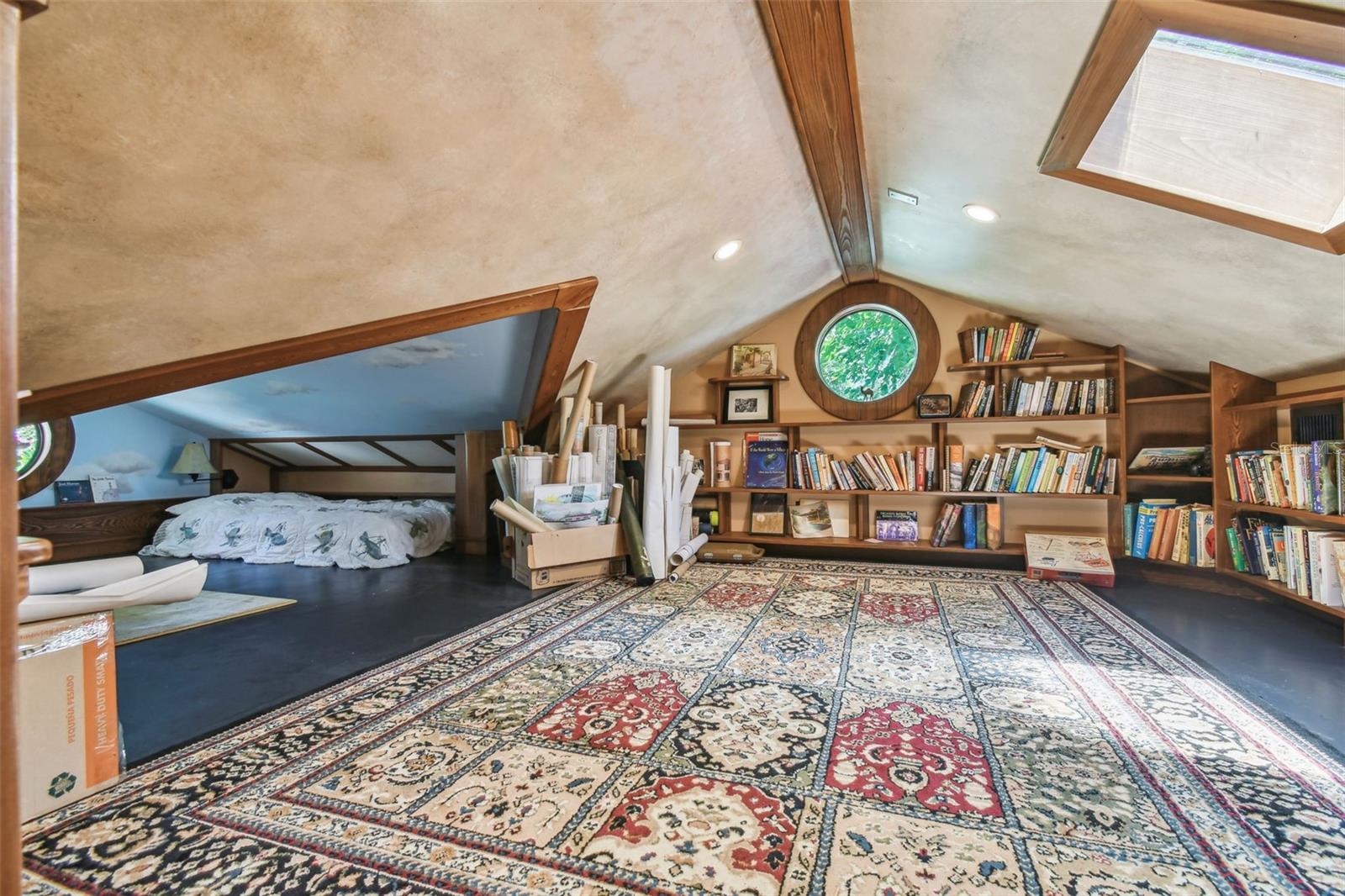 Loft in Guest House
