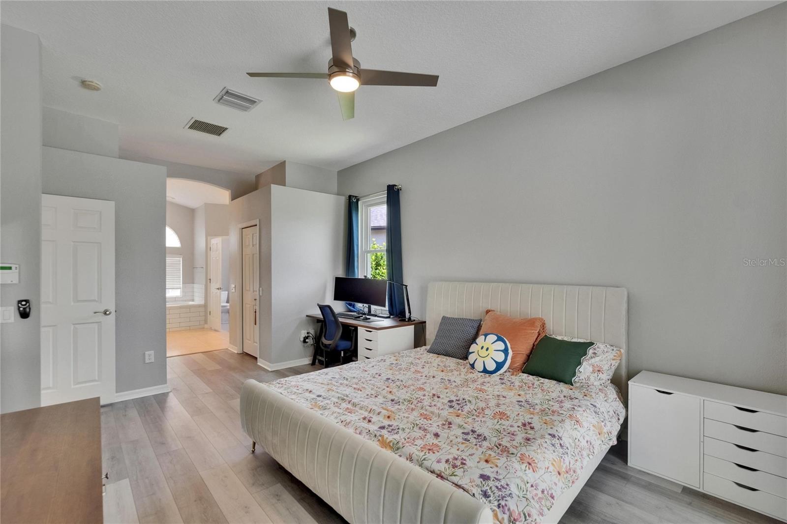16367 Ashington Park Dr