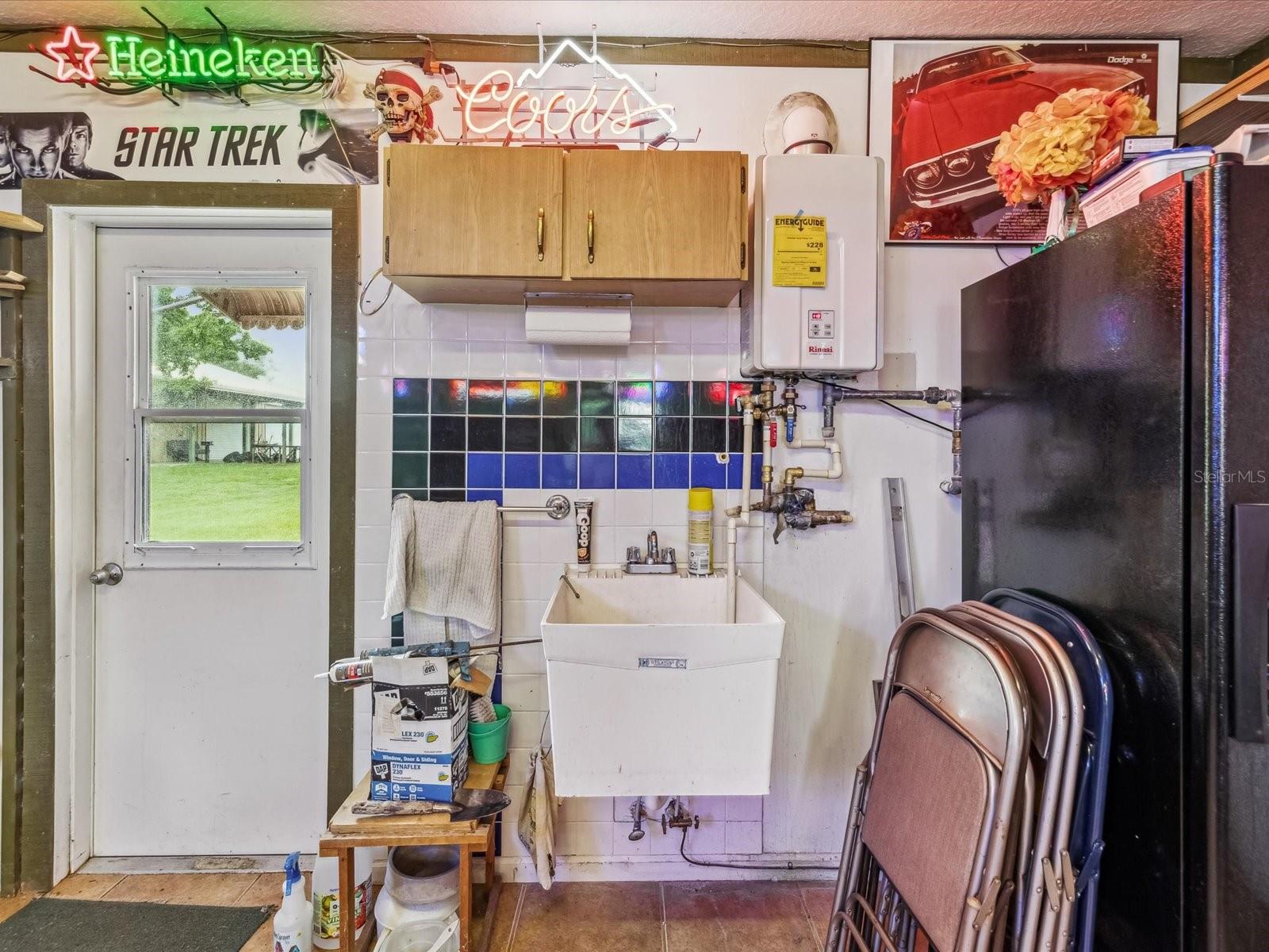 utility sink washer/dryer secondary connection in game room