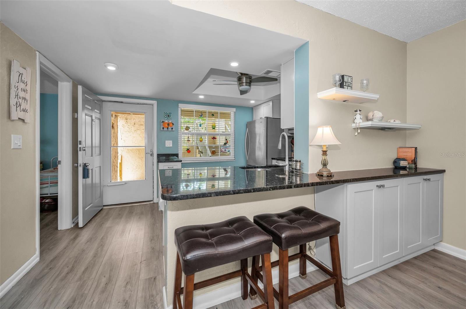 2 SEAT BAR AND DINING STORAGE