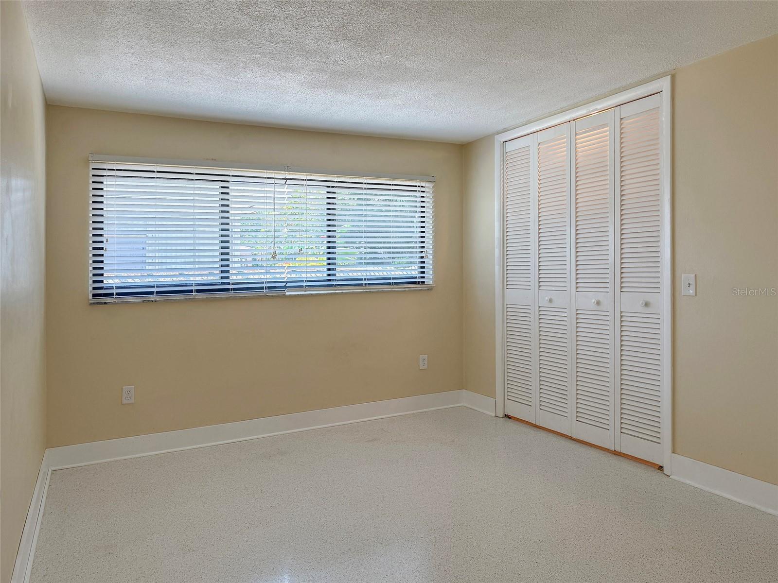Middle Bedroom