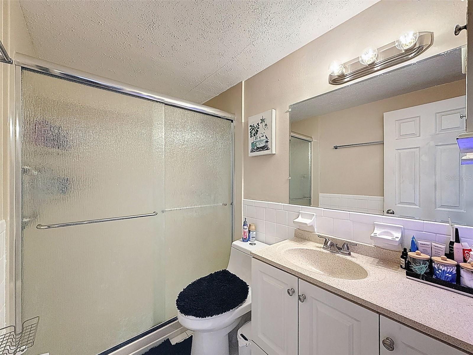 2nd Bathroom