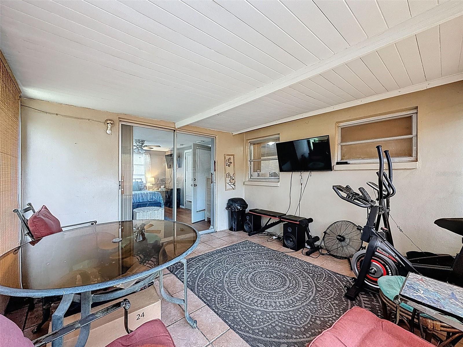 Screened in Lanai