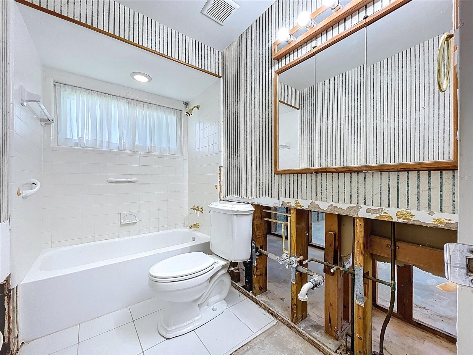 Secondary Bath