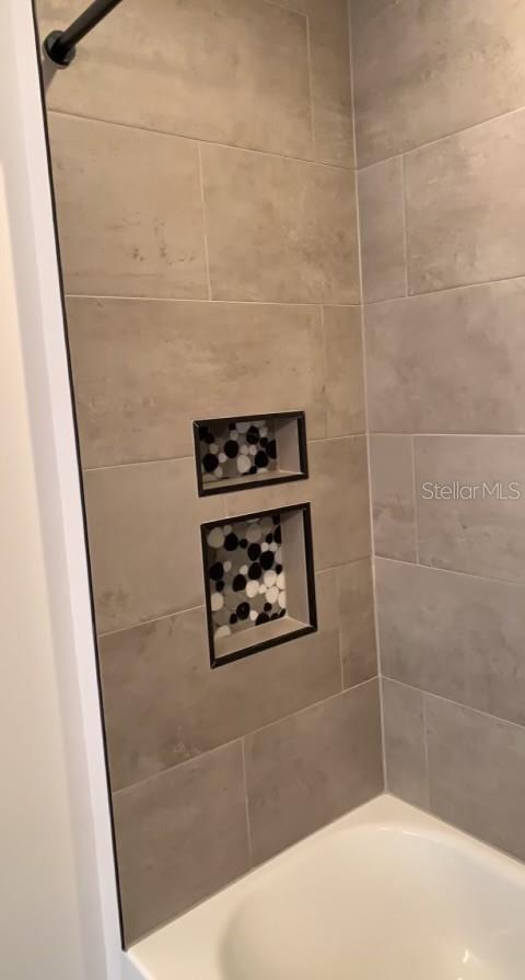 Primary Shower/Tub Combo