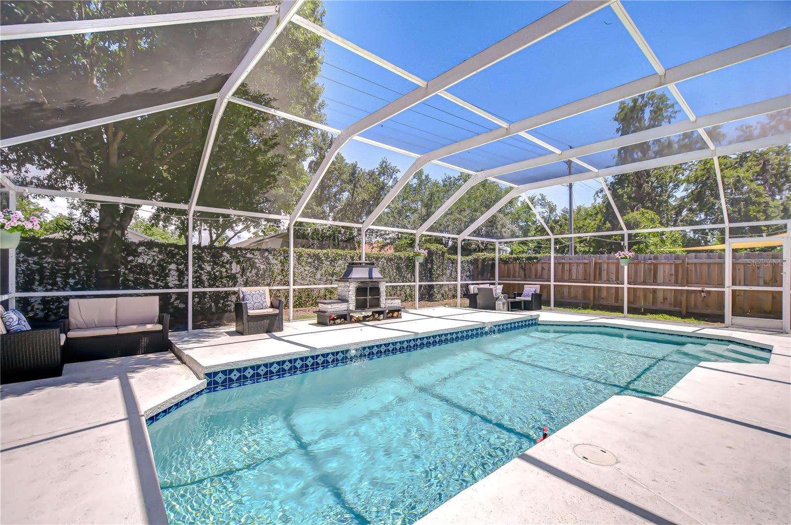 Step outside to enjoy Florida living at its best!