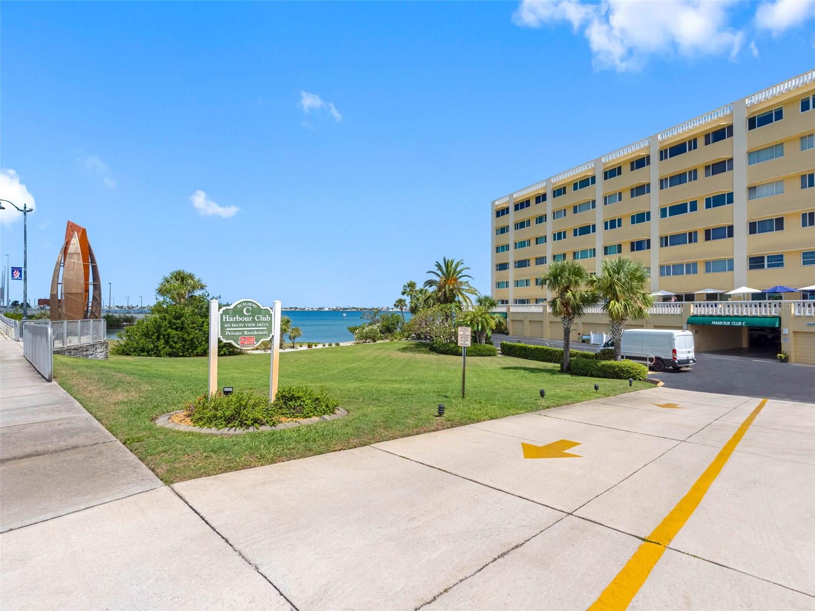 Harbour Club C