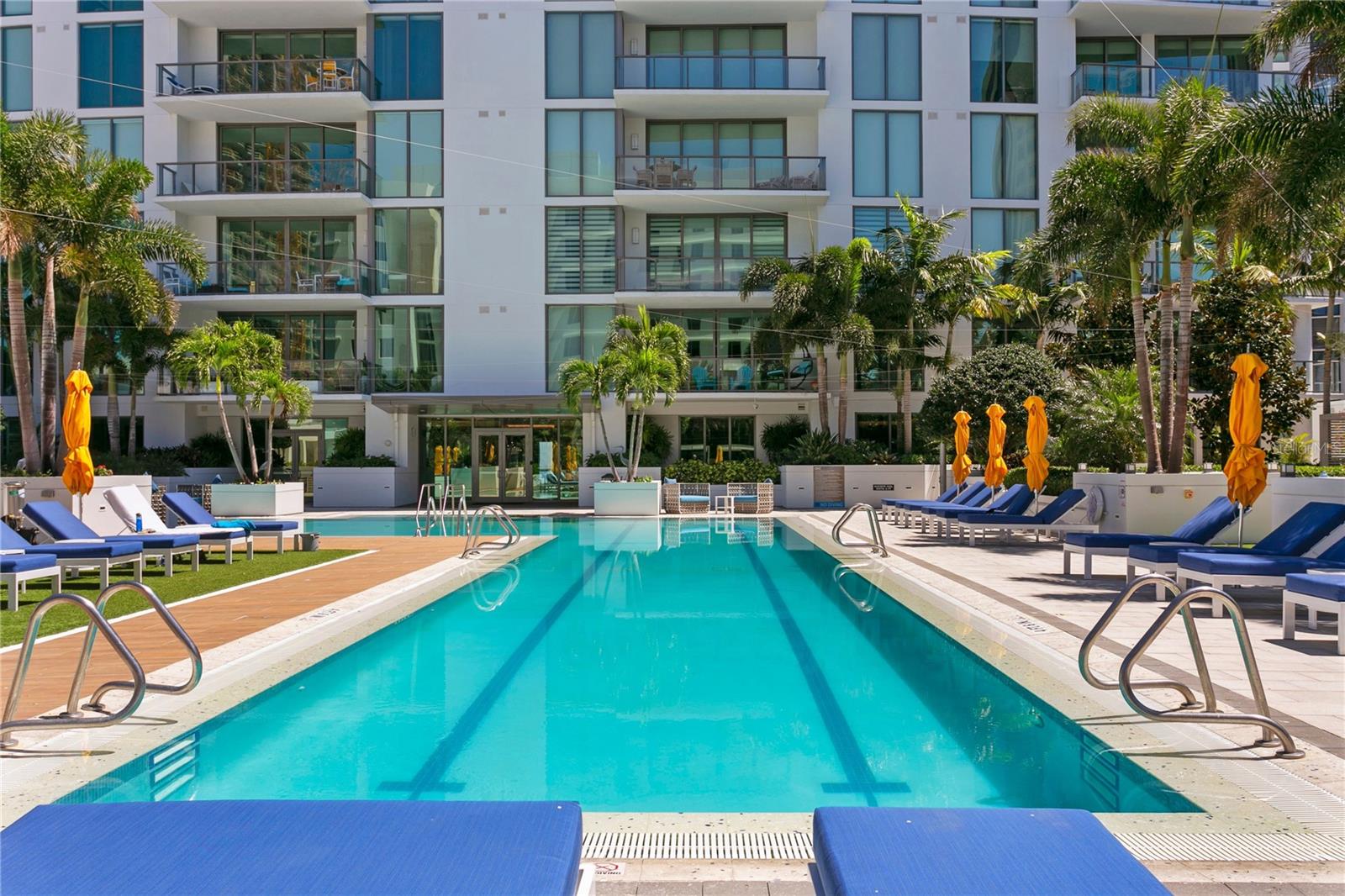 Lap pool side