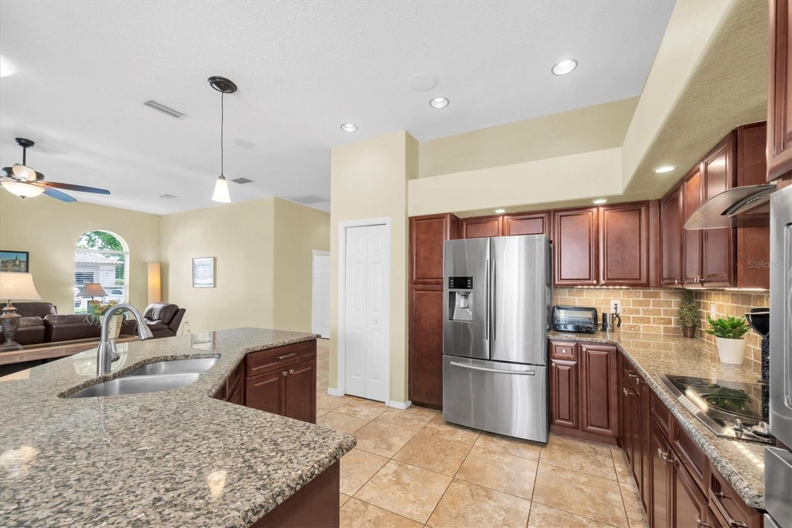 Gleaming Kitchen Finishes