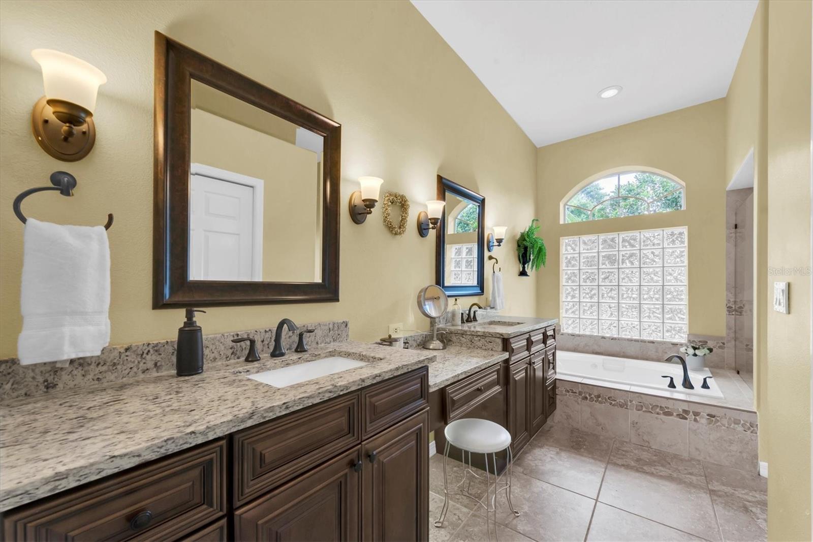 Nice wood Cabinets w/Granite Counters