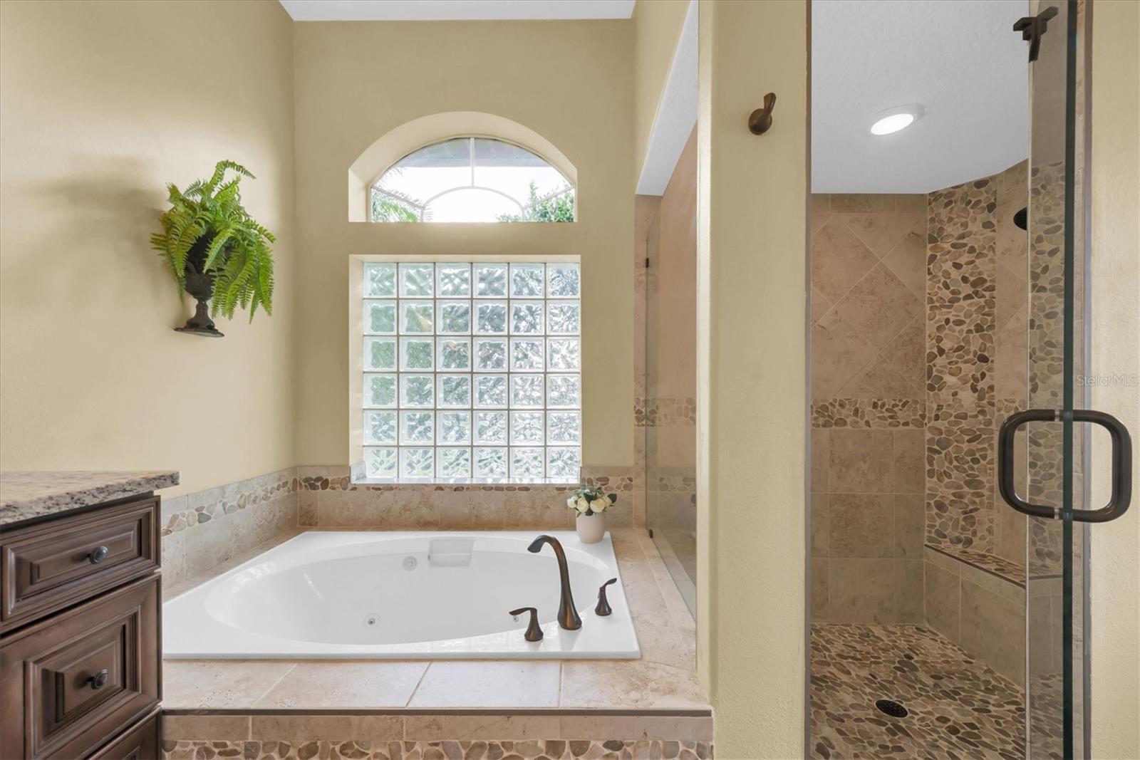 Garden Bath Tub & Shower