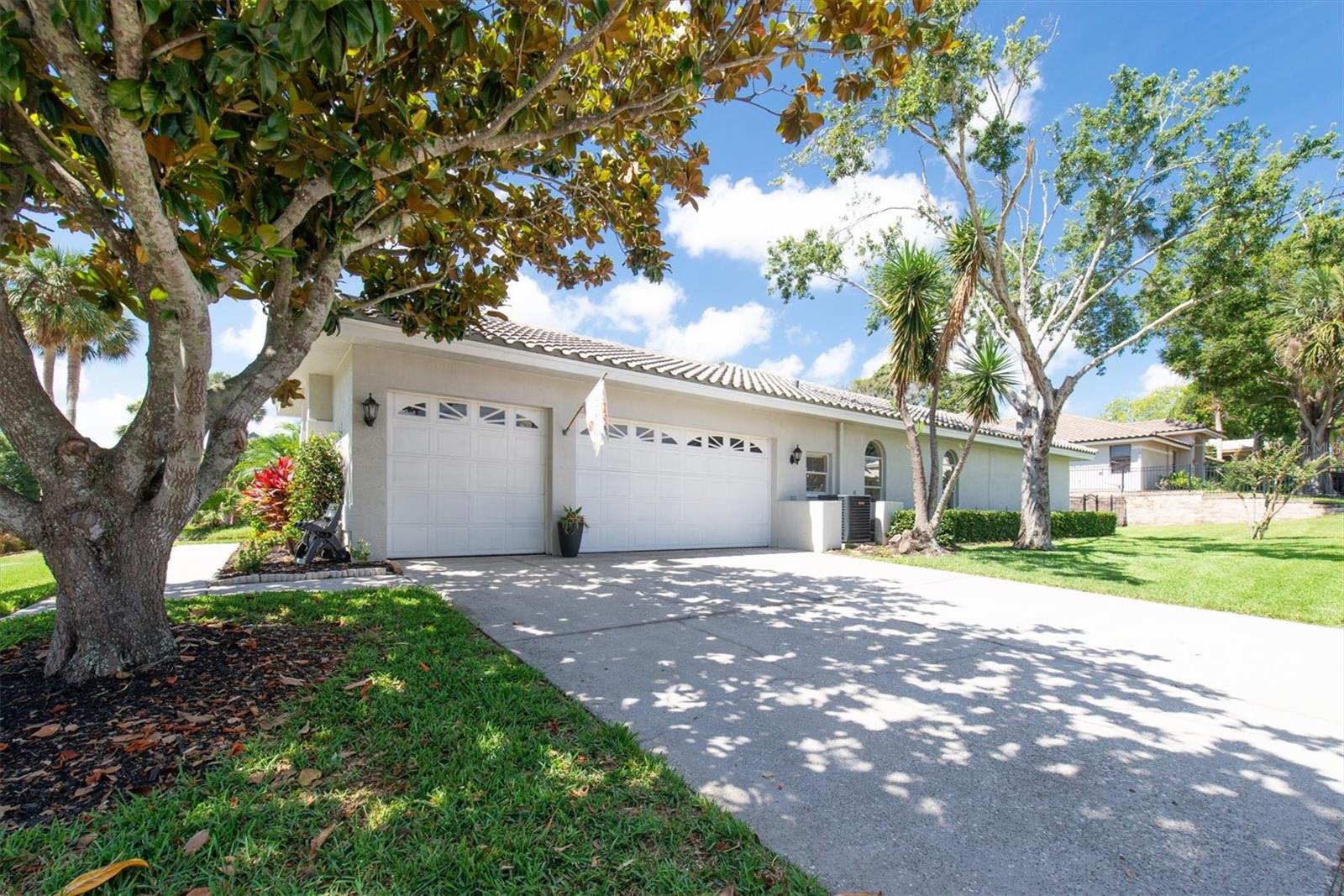 Attached 3 car garage