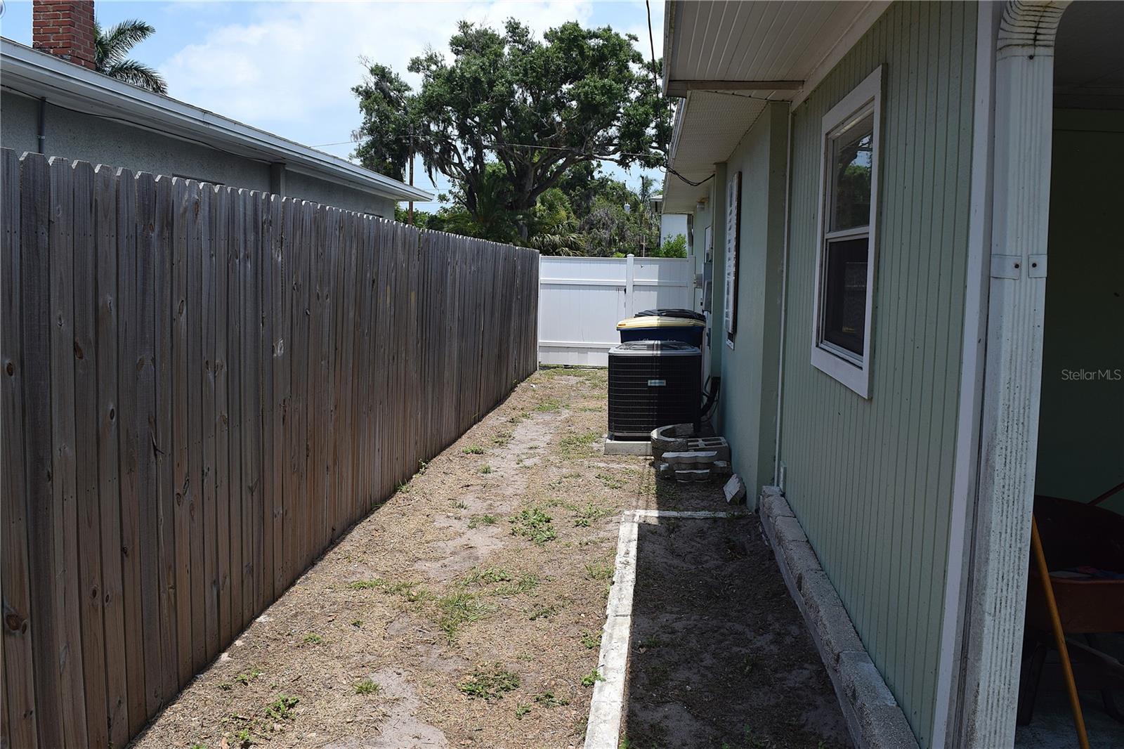 Side yard