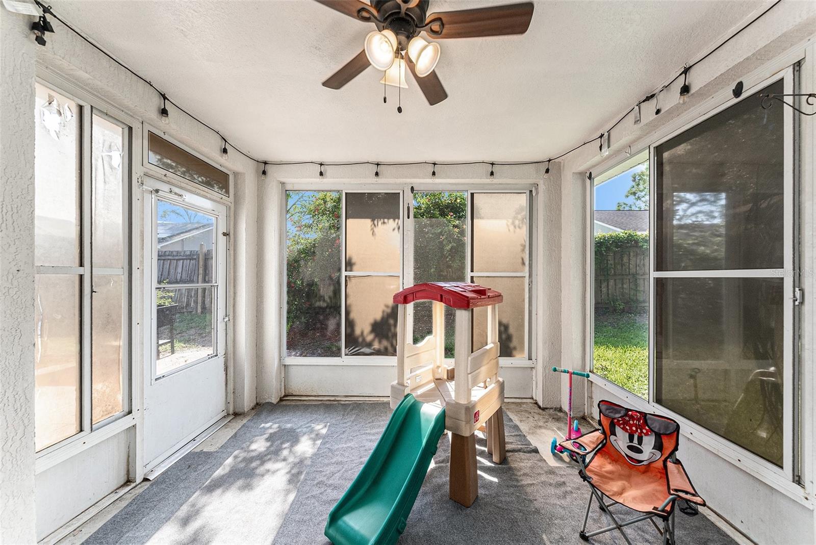 7330 Fairwood Ave, New Port Richey, FL 34653 - Enclosed Patio/Florida Room