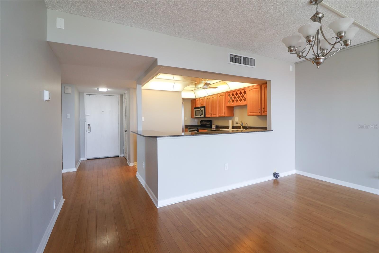 tons of counter space!