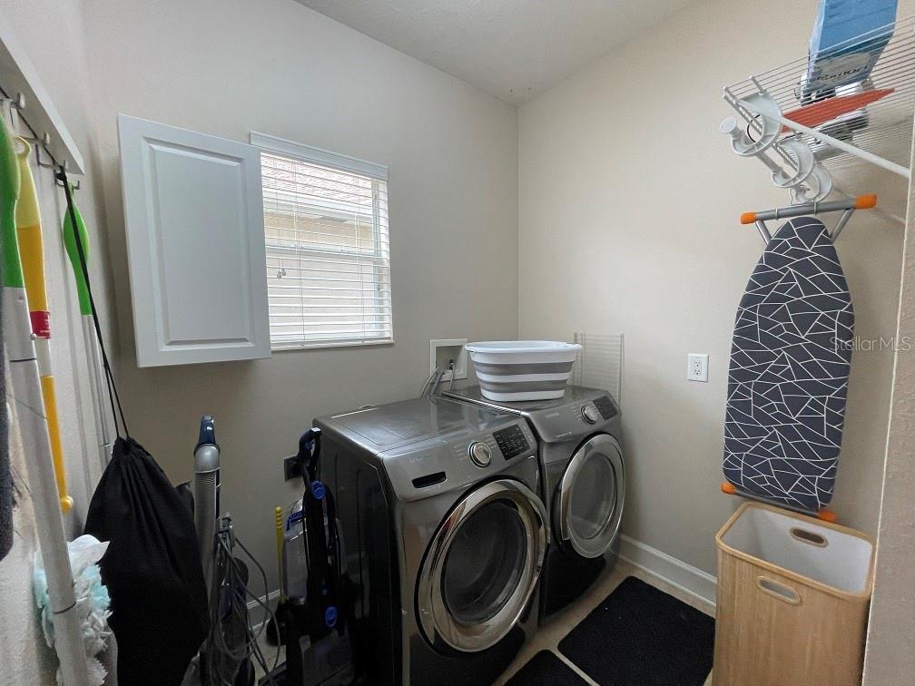 1st floor laundry room