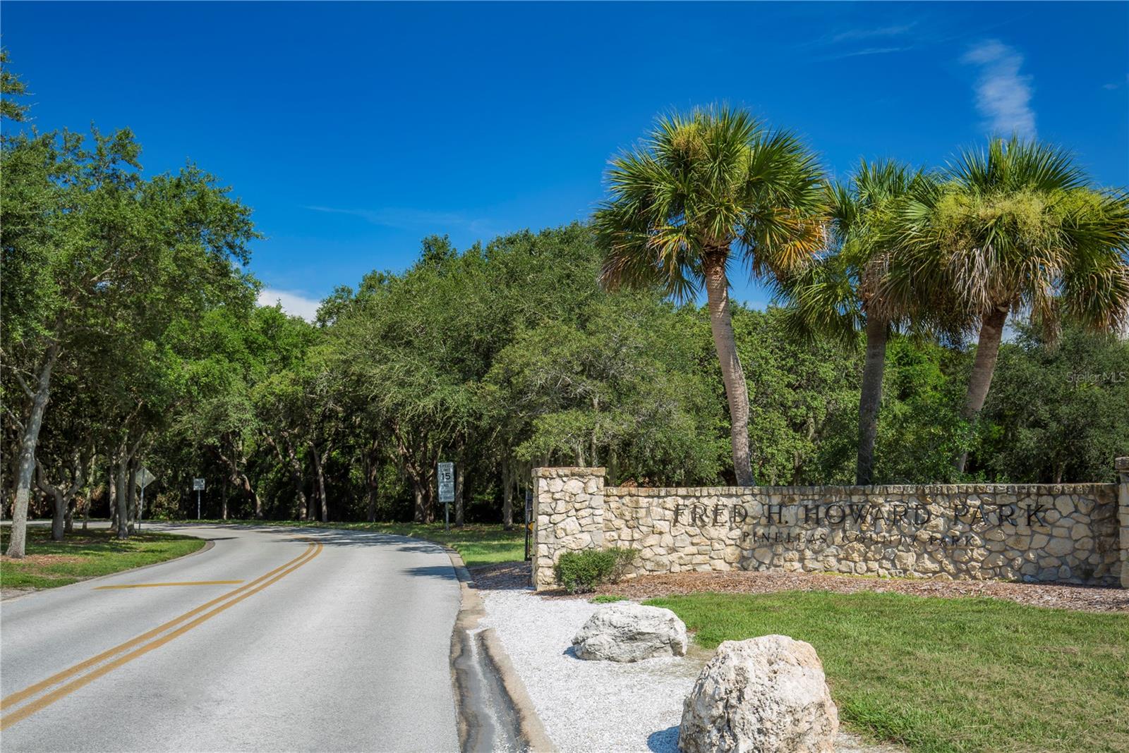 Fred Howard Park and causeway to beach.