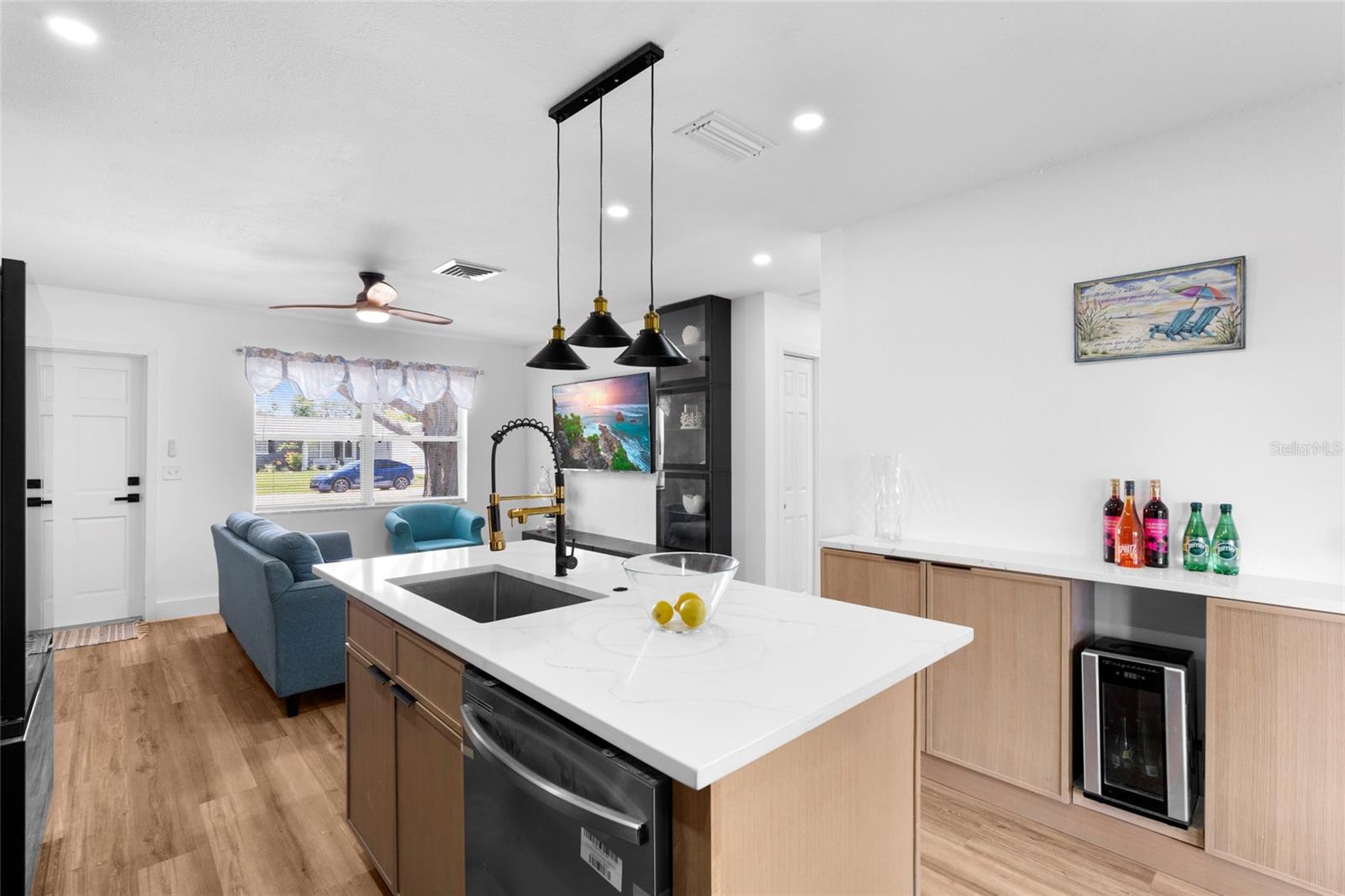 Updated kitchen with New appliances