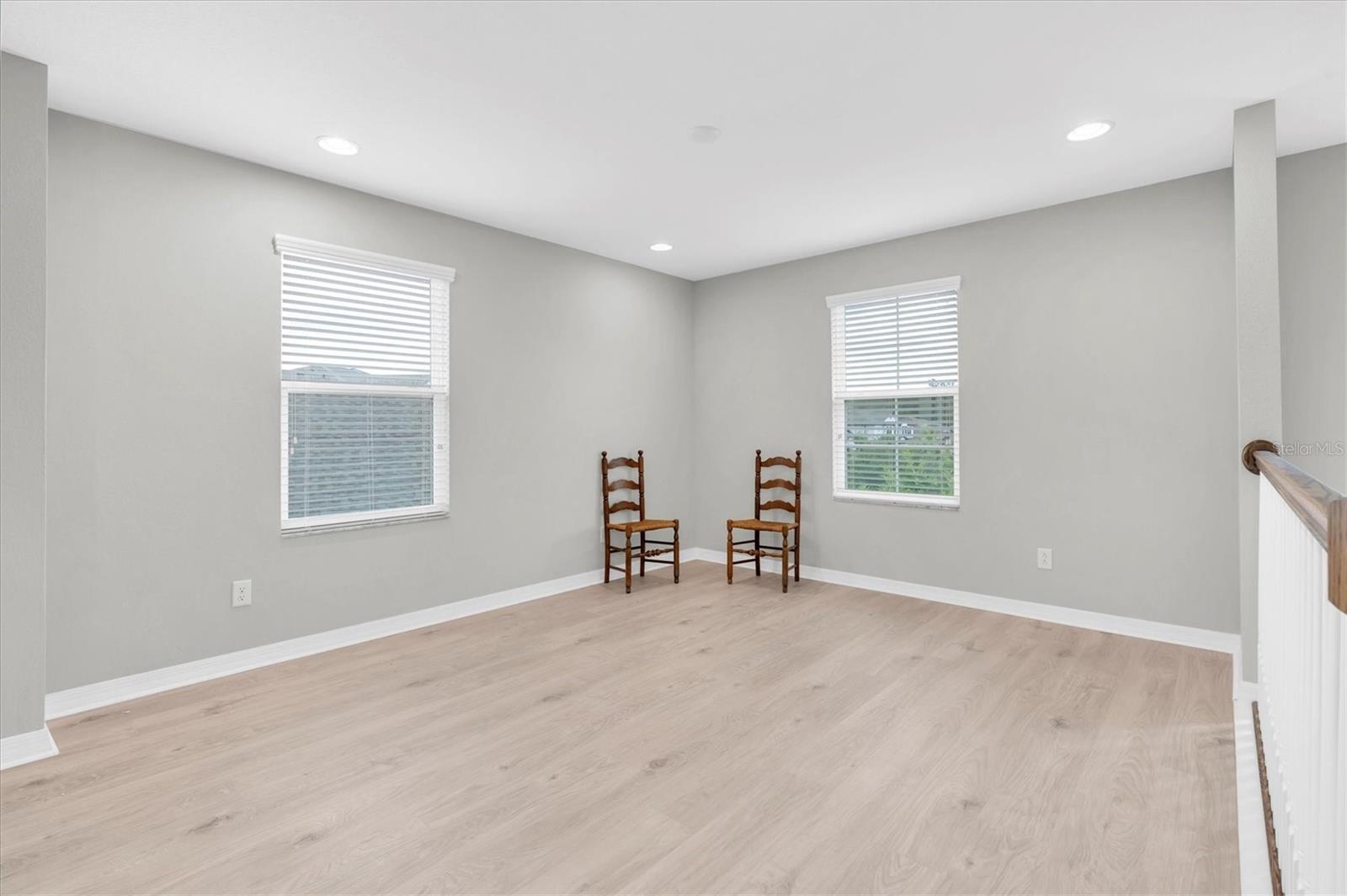 LOFT ON 2ND STORY