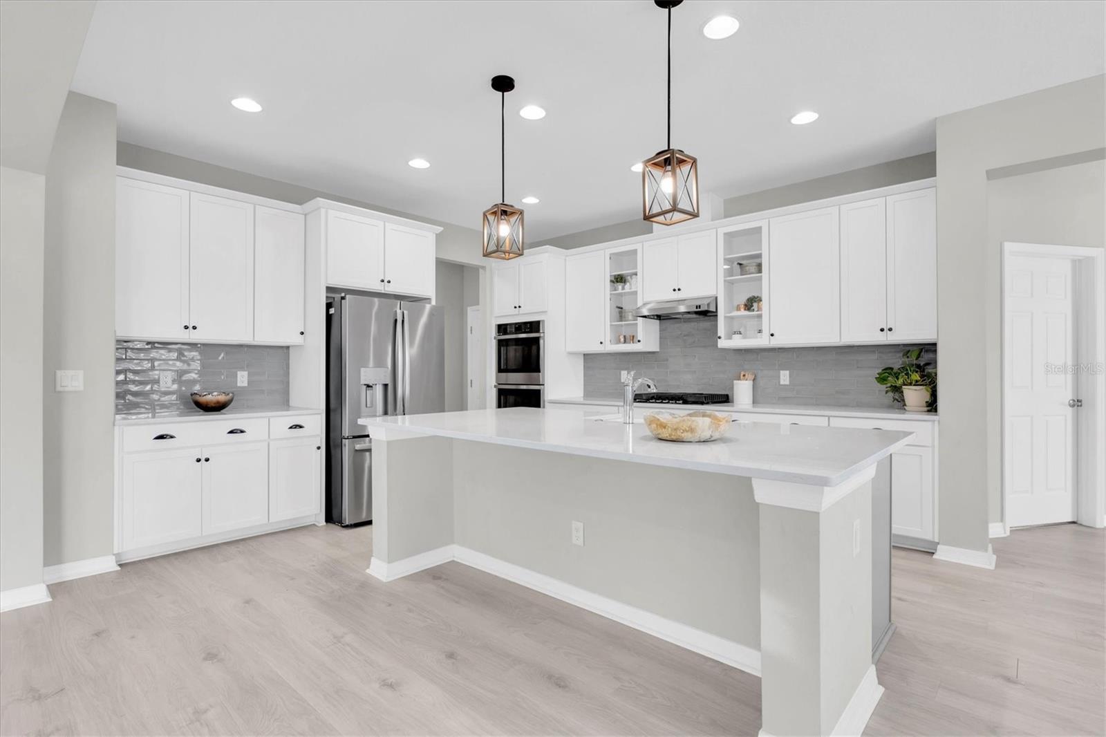 GOURMET KITCHEN