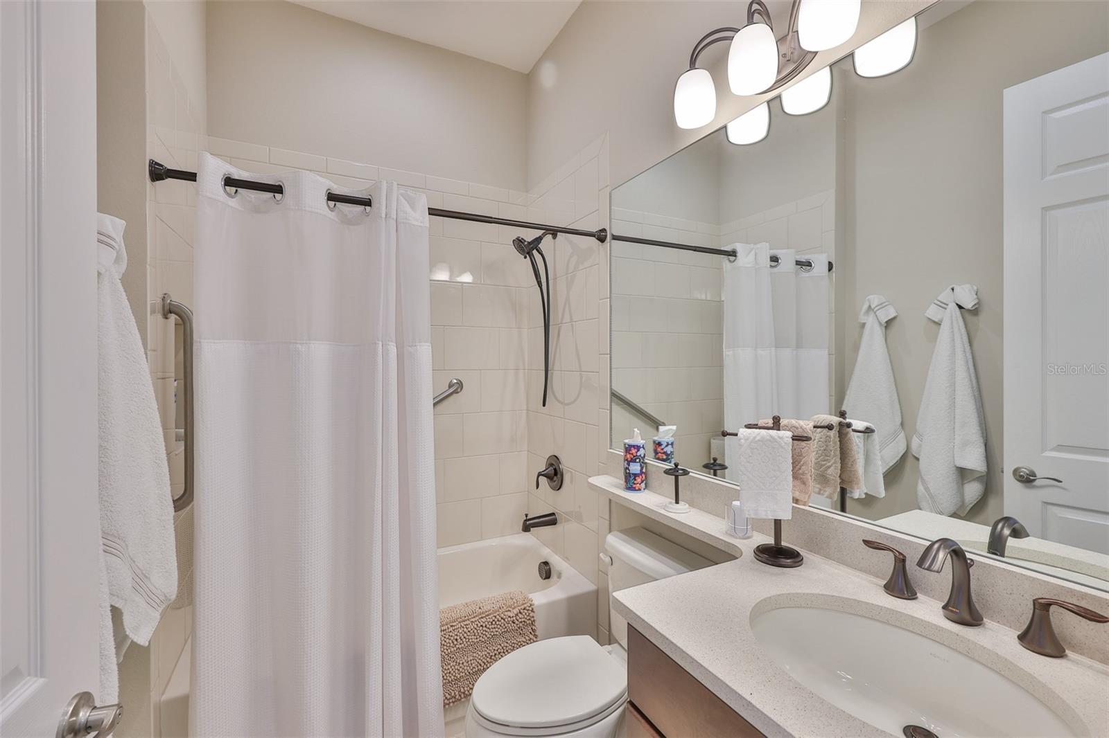 2nd Bathroom
