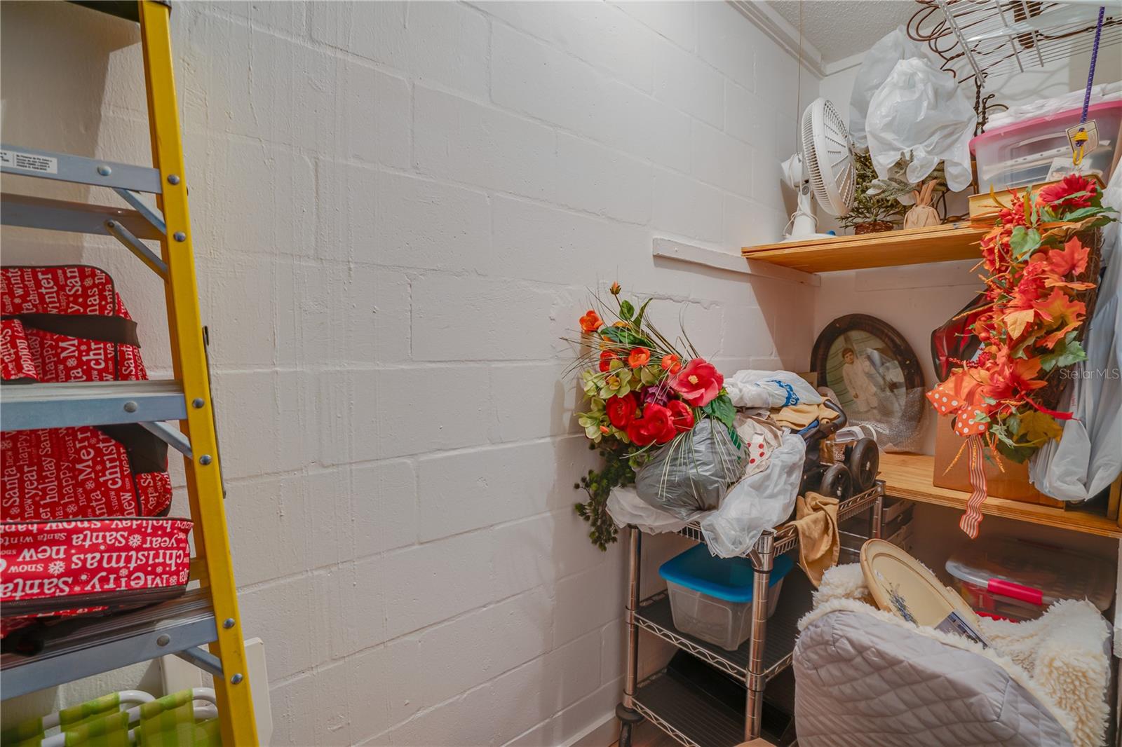 Private storage unit