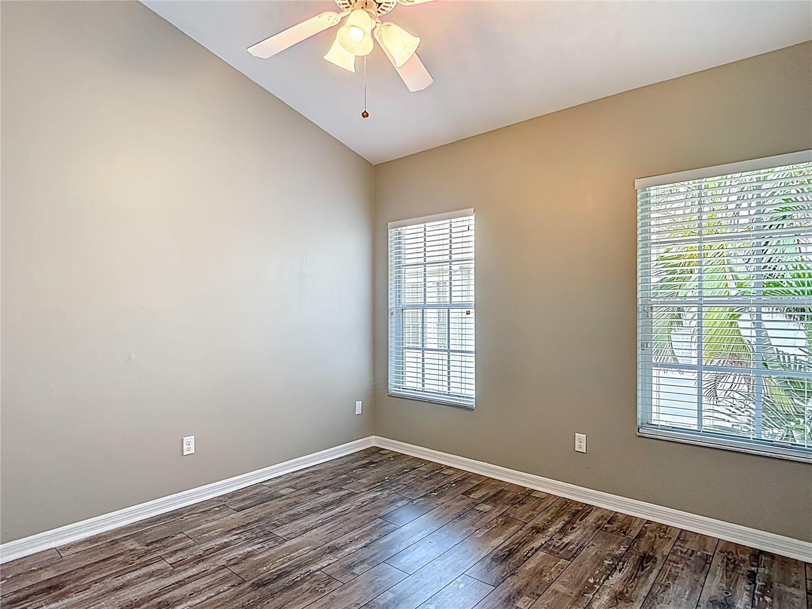 UPSTAIRS 3RD BEDROOM