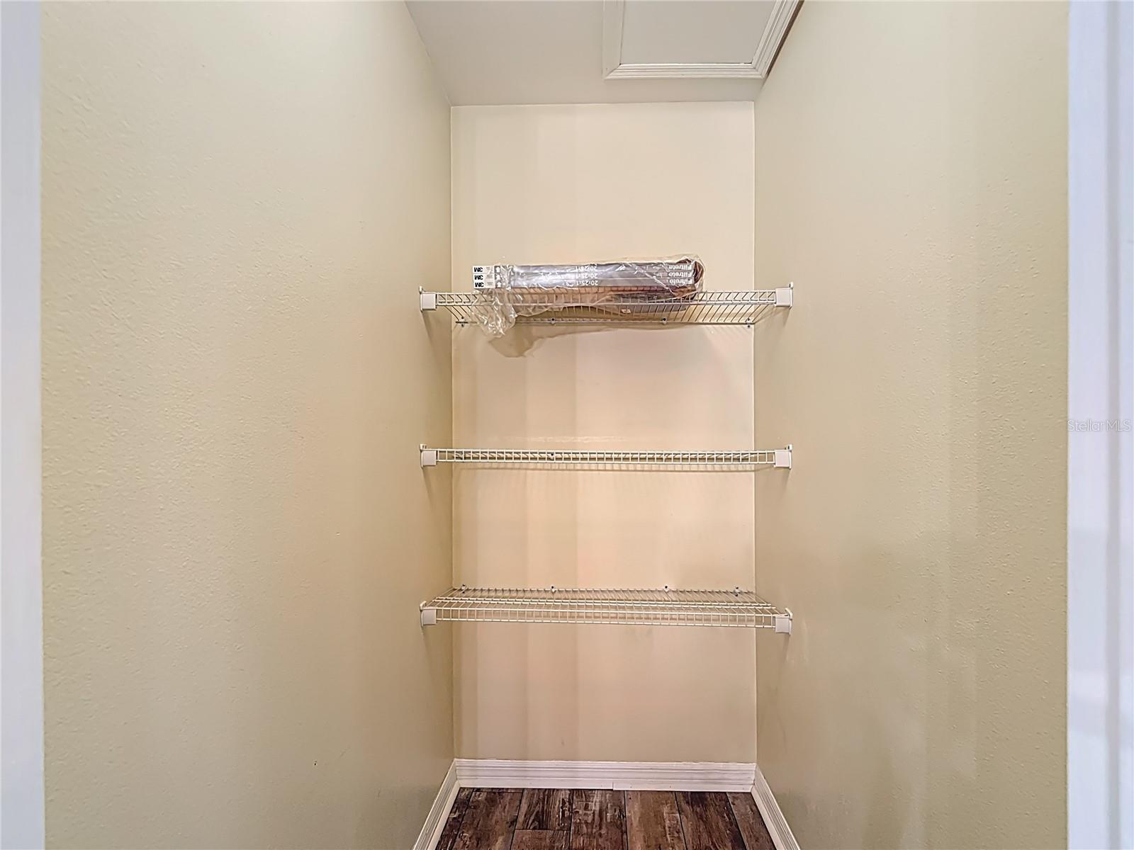 UPSTAIRS STORAGE CLOSDET