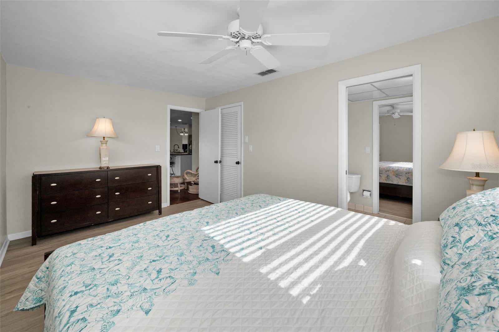 ... Bedroom #2... Walk in Closet Behind Closed Door. Jack & Jill Bathroom on Right.