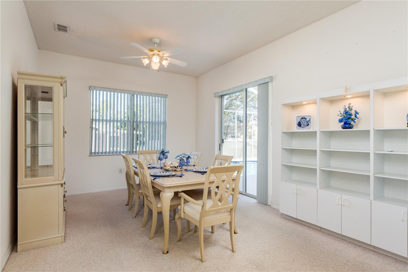 DINNING ROOM