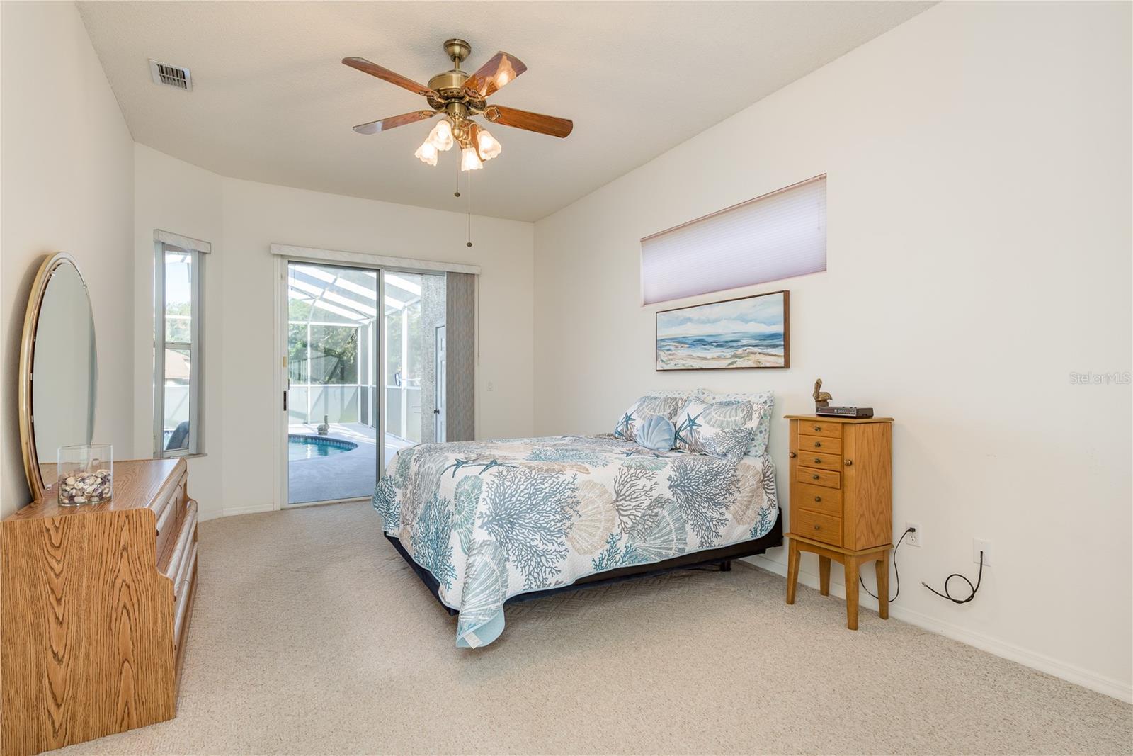 MASTER BED ROOM