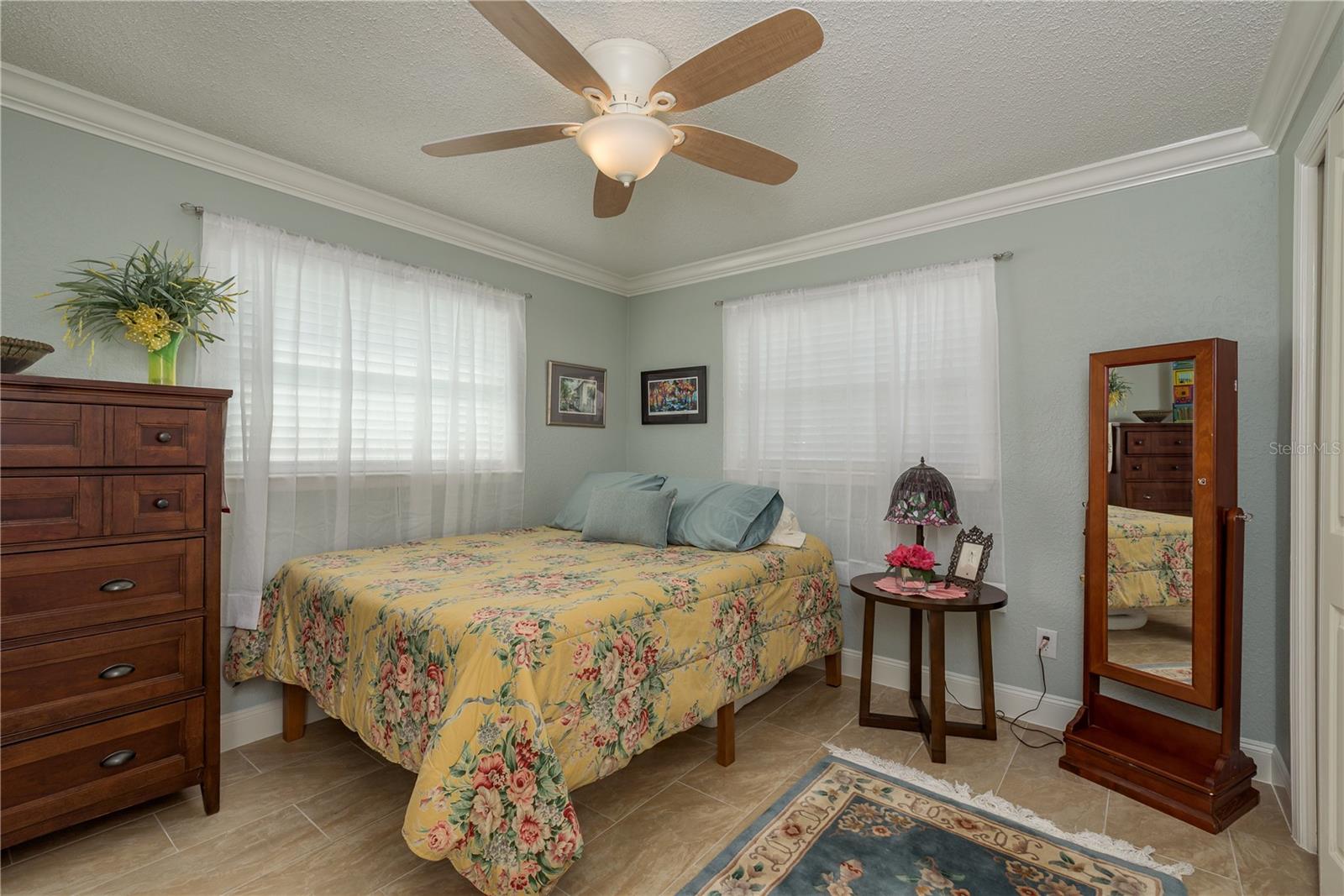 Secondary bedroom