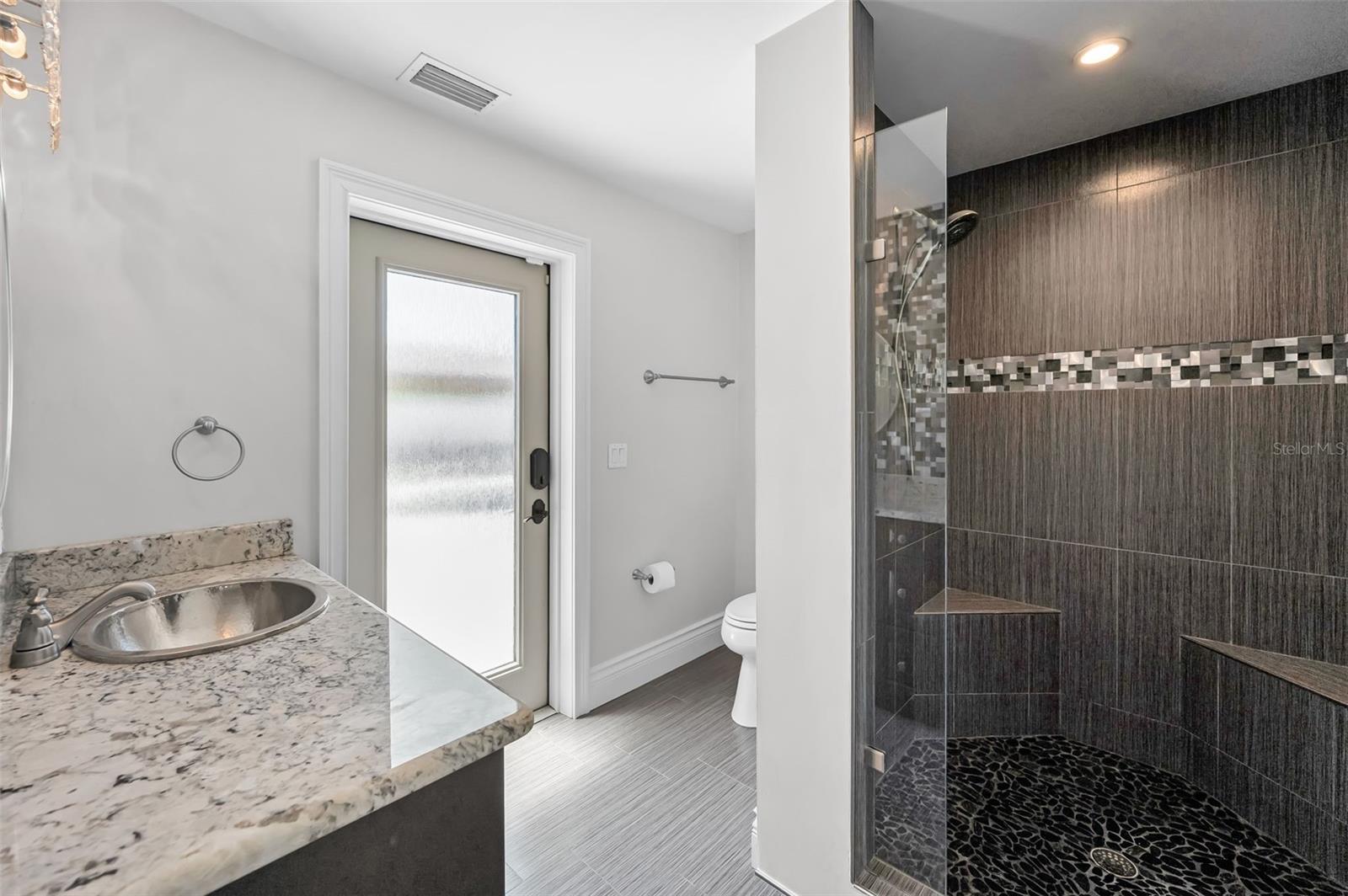 Beautiful Pool Bath that also serves as an ensuite to Bedroom 5