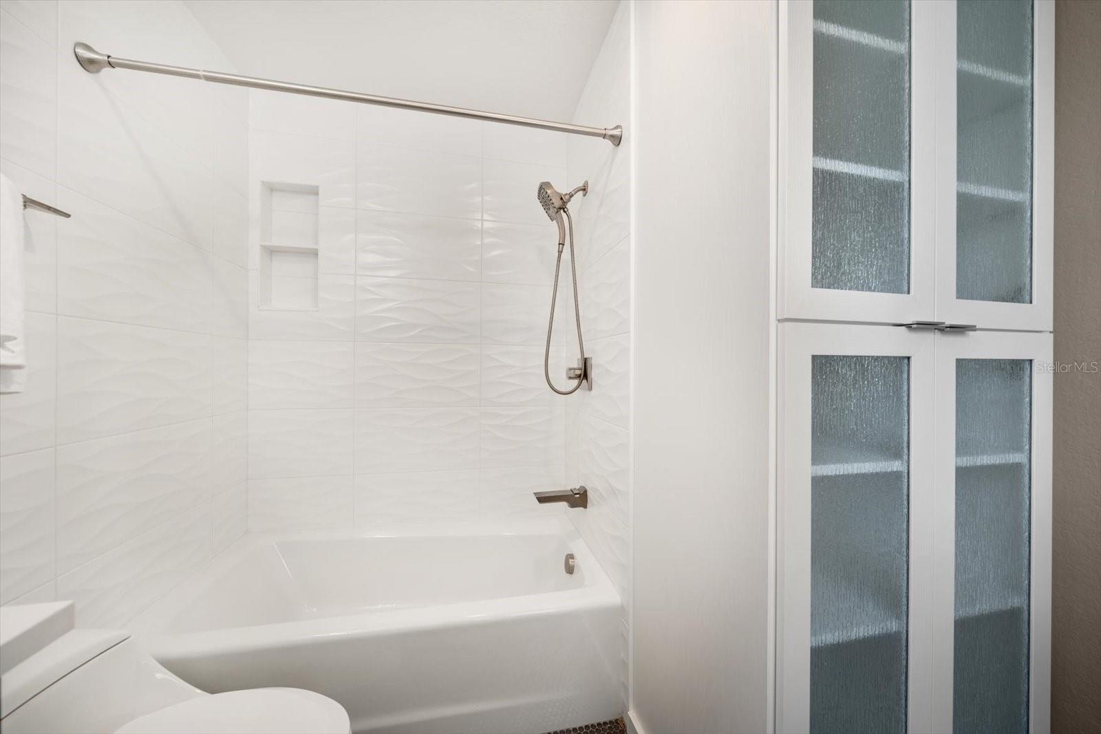 Ensuite bath in second bedroom