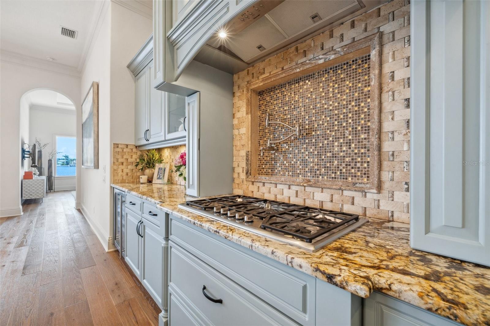 Gas stove with pot filler