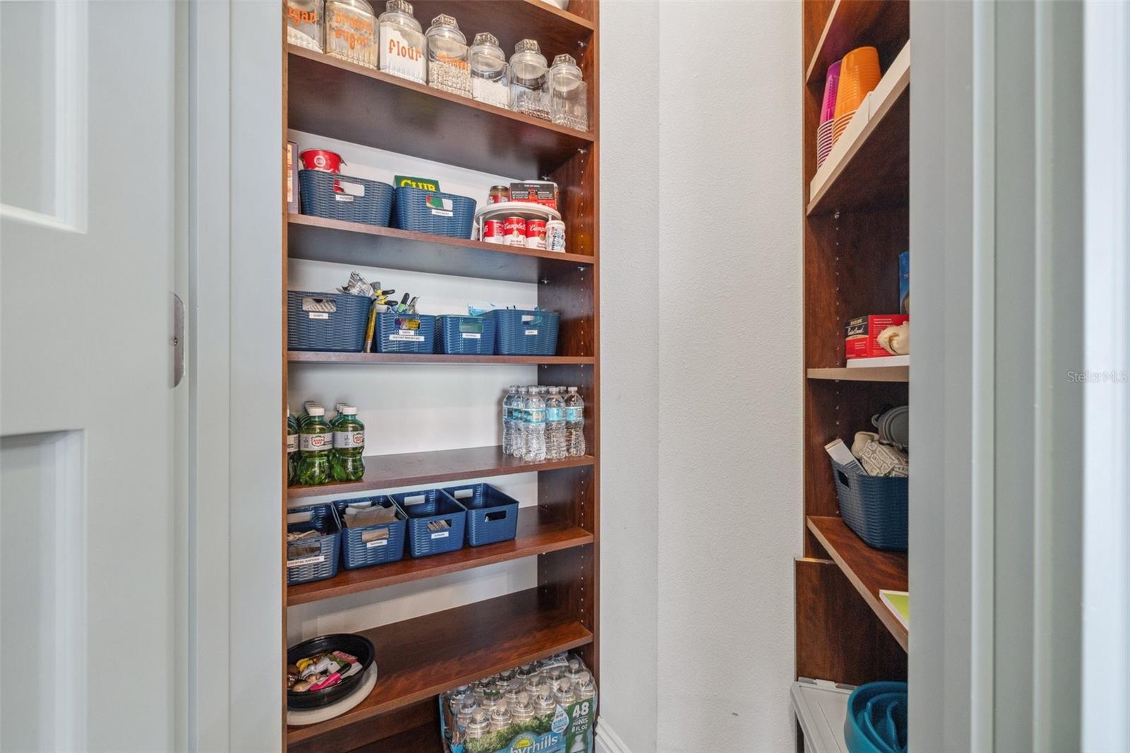 Walk in pantry