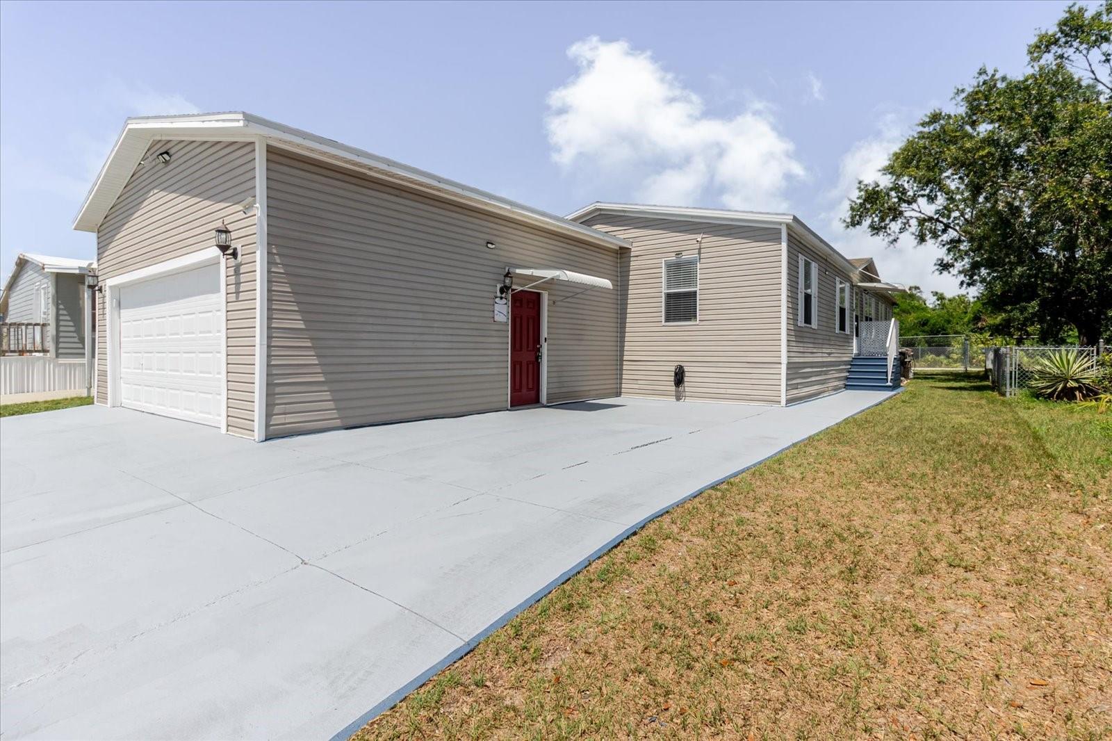 Exterior 8471 Fantasia Park Way