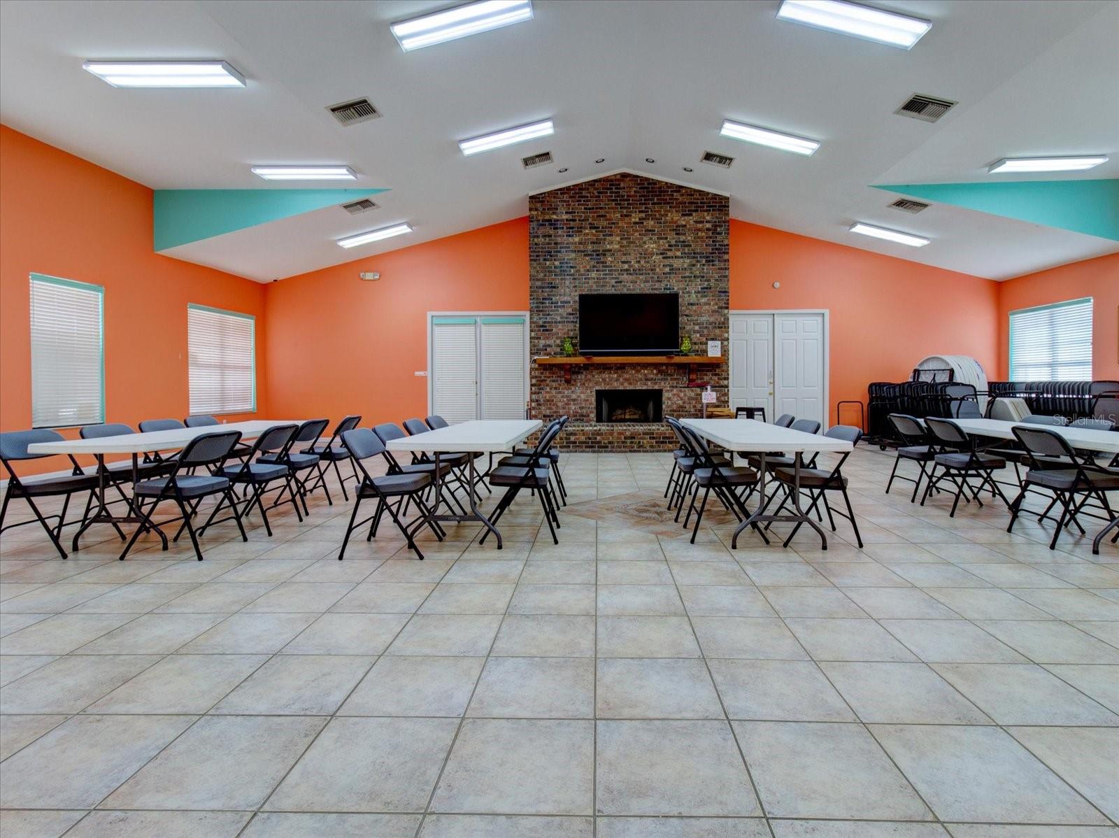 CLUBHOUSE